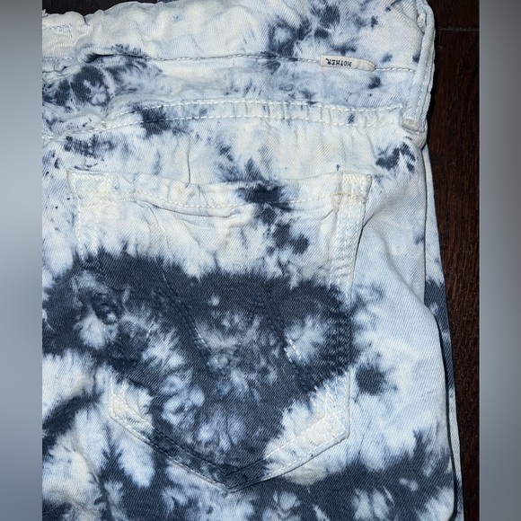 MOTHER The Looker ICEBREAKER Blue & White Tie-Dye Skinny Jeans - Picture 10 of 10